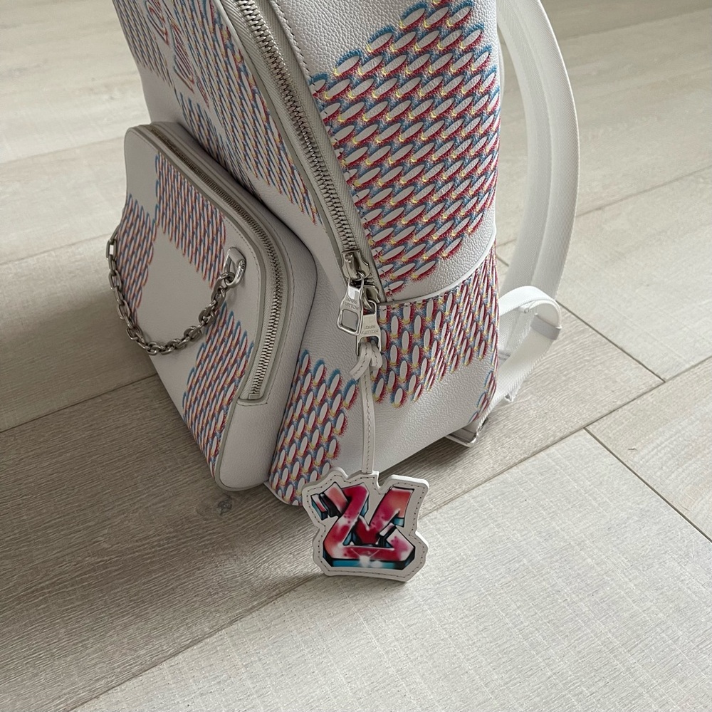 Louis Vuitton Backpack - Picture 3 of 6
